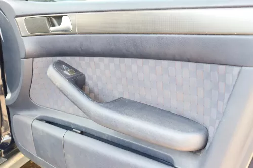 Audi A6 4B Türverkleidung Verkleidung Tür vorne +hinten links rechts blau mariti (158575)