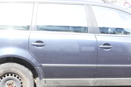 VW Passat 3B 3BG Kombi Variant Tür hinten rechts schwarz blau grau LC5F ohneAnba (158585)