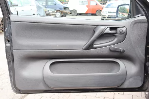 VW Polo 6N Türverkleidung Verkleidung Tür vorne links + rechts 2/3-Türer off-bla (158822)