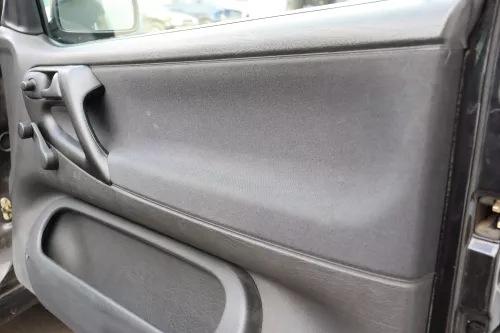 VW Polo 6N Türverkleidung Verkleidung Tür vorne links + rechts 2/3-Türer off-bla (158822)