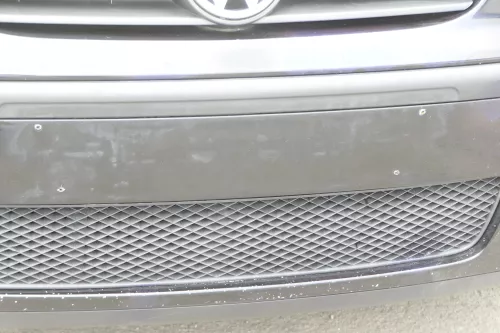 VW Polo 6N2 Stoßstange vorne Frontstoßstange Stoßfänger schwarz L041 +Grill (158923)