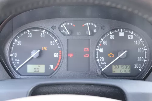 Skoda Fabia 6Y Tacho Tachometer Kombiinstrument 6Y1919870C 301.000KM 1,4 BBY (159105)