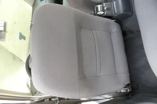 VW Caddy 3 2k Sitz Fahrersitz vorne links +rechts Beifahrersitz Sitzheizung (159297)