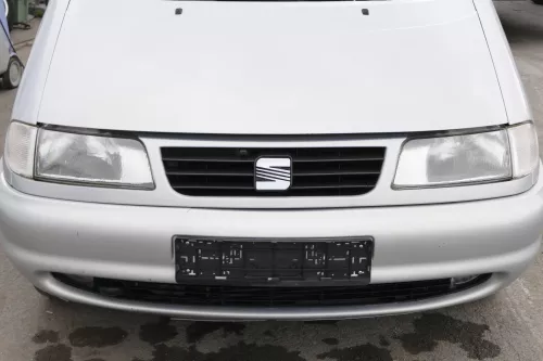 Seat Alhambra 7V 7M Kühlergrill Grill silber LB7Z satinsilber