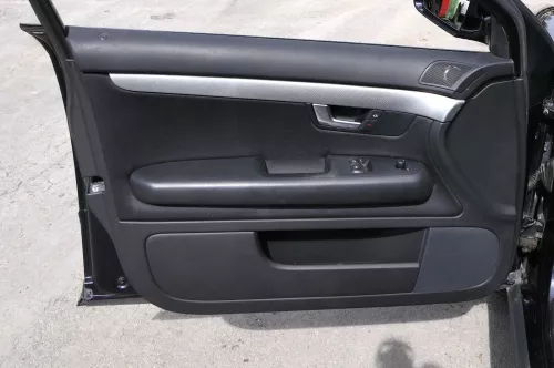 4x Audi A4 8E B6 Türverkleidung Verkleidung Tür vorne + hinten schwarz links man (159631)