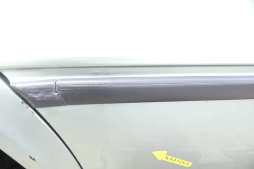 Audi 80 90 Limousine Stufenheck Tür hinten rechts Rahmen Türblatt grün LY6N ohne (159843)