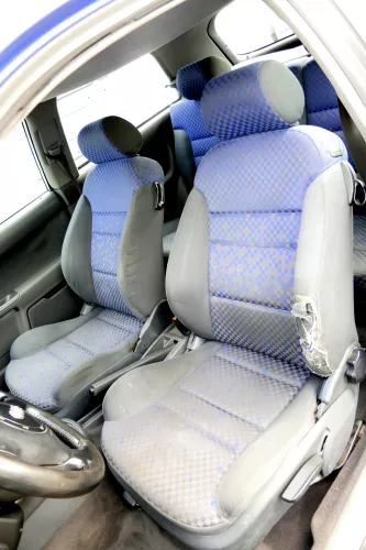 Audi A3 8L Sitz Fahrersitz vorne links 2/3-Türer klappbar höhenverstellbar blau (159863)