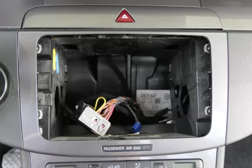 Passat 3C CC Mittelkonsole Verkleidung Radio Klappe Abdeckung Dekor dark rhodium (160026)