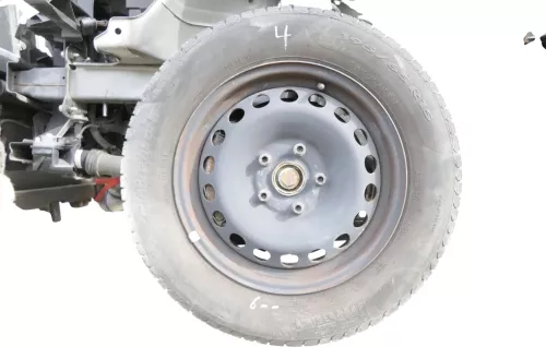 VW Golf 5 6 Touran Sommerreifen Reifen Felgen 195/65 R15 91V Caddy    5-6mm (160117)