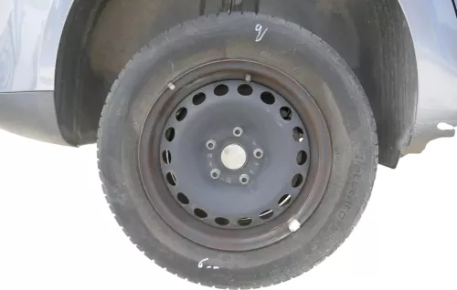 VW Golf 5 6 Touran Sommerreifen Reifen Felgen 195/65 R15 91V Caddy    5-6mm (160117)
