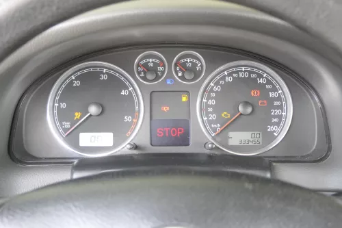 VW Passat 3BG Tacho Tachometer Kombiinstrument 334.000km 3B0920829A Diesel TDI (160190)