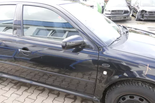 Skoda Octavia 1U Kombi + Limo Tür vorne rechts Beifahrertür schwarz LF9R (160200)
