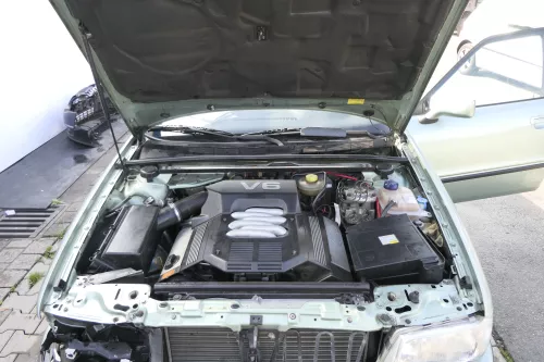 Audi 80 8C A6 4A Motor Block ABC 2,6 110kw 150PS 5V 2.6 - ca. 193.000 km ohneAnb (160403)
