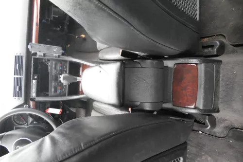 Audi A4 B7 8E Mittelarmlehne Armlehne original Leder soul schwarz - Griff defekt (160423)