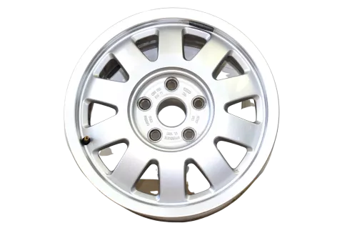 1x Audi A4 A6 4B Alufelge original 8D0601025M 6j x16H2 ET45 (160542)
