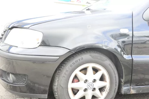 VW Polo 6N2 Kotflügel vorne links schwarz LC9Z (bis unterm Schweller) (160792)
