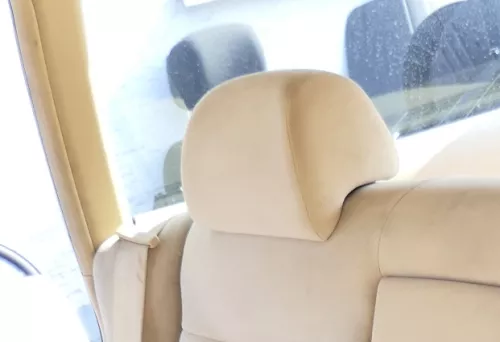 VW Passat 3B 3BG Kopfstütze Sitz Sitze hinten rechts oder links sonnenbeige beig (160813)