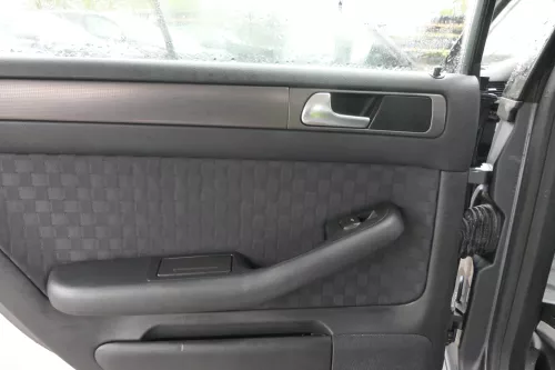 Audi A6 4B Türverkleidung Verkleidung Tür vorne hinten links rechts soul schwar (160826)