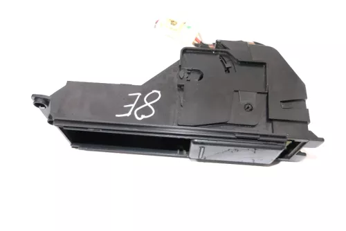 Audi A4 8E B6 B7 Zigarettenanzünder vorne Anzünder 8E0863284aA (160993)