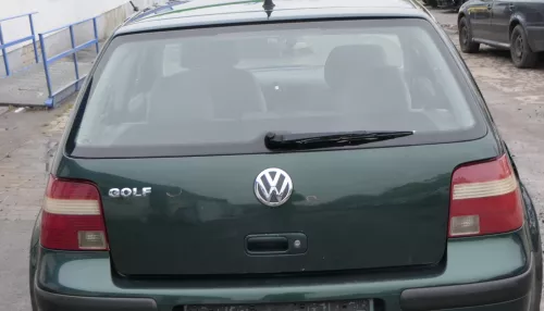 VW Golf 4 Limousine Heckklappe Kofferraumklappe Klappe hinten grün LC6M ohneAn (161060)