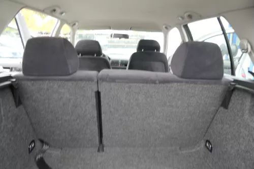 Golf 4 Limousine Sitz Rückbank Rücksitzbank Sitzfläche Sitze Kopfstützen Velour  (161088)