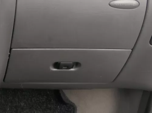 VW Polo 6N Handschufach Fach unter dem Beifahrerairba grau (161264)
