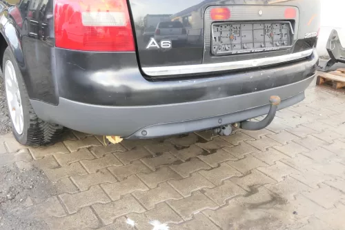 Audi A6 4B Kombi Avant Stoßstange hinten Heckstoßstange schwarz LZ9W - PDC (161556)
