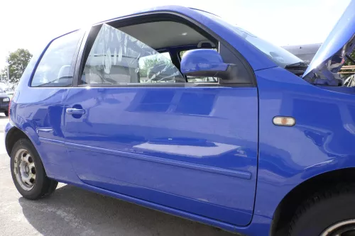 VW Lupo Seat Arosa Tür vorne rechts Beifahrertür blau LW5Z (für elektr.Fenst