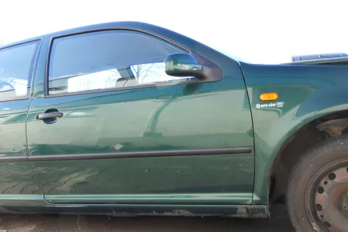 VW Golf 4 Tür vorne rechts Beifahrertür 2/3-Türer grün LC6M brightgreen ohnAnbau (161857)