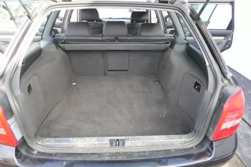 Audi A4 B5 Kombi Avant Verkleidung Teppich Kofferraum Kofferraumteppich Facelift (162133)