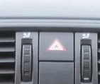 Fabia 5J Roo Warnblinker Relais Warnblinkerschalter Schalter Knopf 5J0953235A /E (162284)