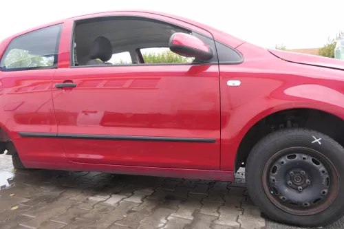 VW Fox 5Z Tür vorne rechts Beifahrertür rot LY3D (162326)
