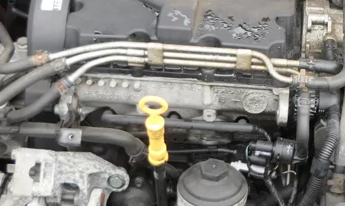 VW Polo 9N Fox Leitung 1,4 TDI BNM Leitung Leitungen Kraftstoffleitung  (162335)
