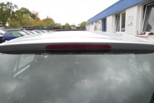 VW Golf 5 V Heckklappe hinten Kofferraumklappe mit Scheibe silber grau LA7W Sil (162377)