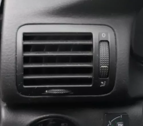 VW Passat 3B 3BG Lüftungsdüse Düse Lüftung links vorne 3B0819703D (162635)