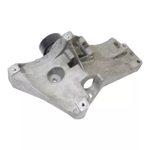VW Golf 5 Halter Konsole Lichtmaschine Träger 036260883 B 1,4 BCA 55kw 75PS (162676)