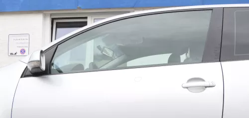 VW Golf 5 1K vorne links Fenster Scheibe in Tür Fensterscheibe 2/3-Türer 1K38452 (162683)