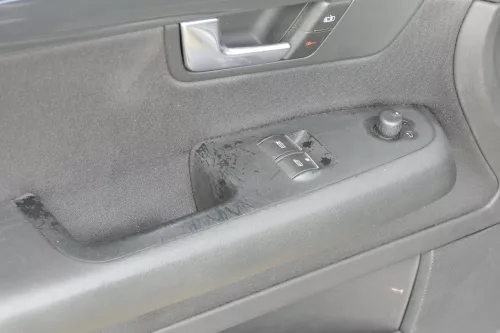 4x Audi A4 8E B6 Türverkleidung Verkleidung Tür vorne + hinten schwarz links (162705)