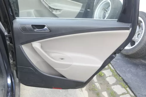 VW Passat 3C Variant 4x Türverkleidung Verkleidung Tür Leder latte macchiato sch (163023)