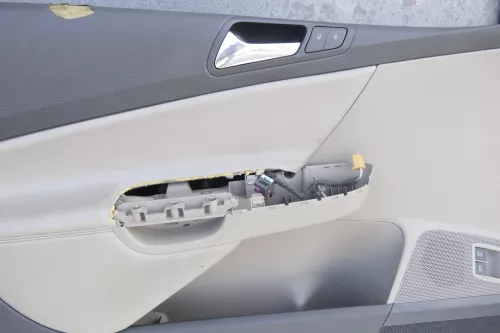 VW Passat 3C Variant 4x Türverkleidung Verkleidung Tür Leder latte macchiato sch (163023)