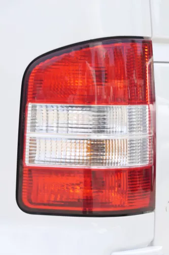 VW T5 Rücklicht hinten rechts Rückleuchte Heckleuchte Lampenträger Flügeltür (163061)