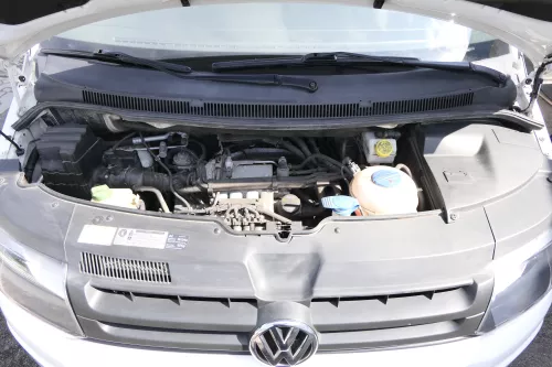 VW T5 Facelfit Motor 2.0 85kw 115PS AXA ca.158.000km ohne Anbauteile Benziner (163119)