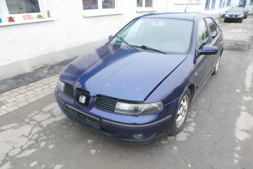 Seat Leon Toledo 1M Steuergerät Airbag Airbagsteuergerät 1C0909601  017 (163189)