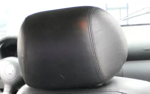 1x Seat Leon Toledeo 1M Sitz vorne links rechts Kopfstütze Leder schwarz (163192)