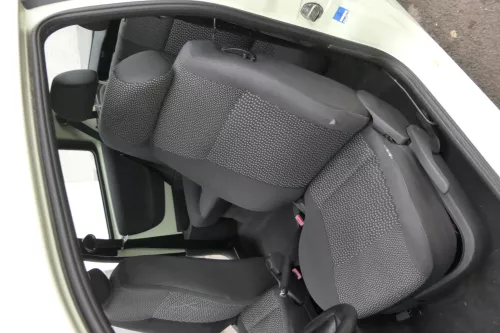Seat Arosa Lupo Sitz vorne links Fahrersitz Höhenverstellung (163288)