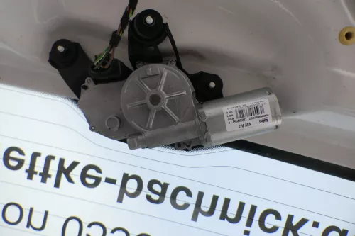 VW Caddy SA Wischermotor Motor Scheibenwischer hinten Heckwischer 2K5955711A (163326)