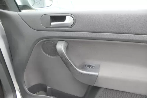 VW Golf Plus 5M 4x Türverkleidung Verkleidung Tür vorn hinten links schwarz (163511)