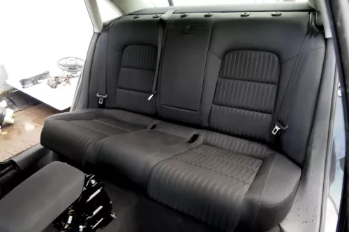 Audi A4 8K B8 Sitz Rückbank Rücksitzbank hinten 3-Punkt-Gurt schwarz soul (163597)