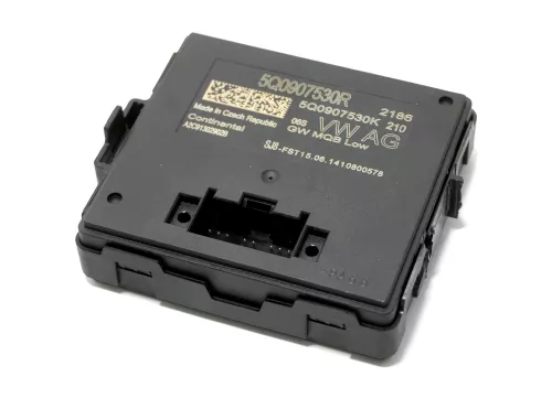 VW Golf 7 A3 Steuergerät Diagnose Interface 5Q0907530T (163744)