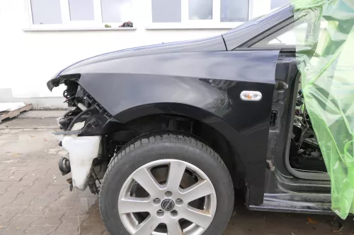 Seat Ibiza 6J Kotflügel vorne links schwarz LC9Z 6J0821021A (163833)
